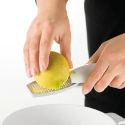 SPREMILIMONI 'SQUEEZE&GRATE' "PREPARATION"